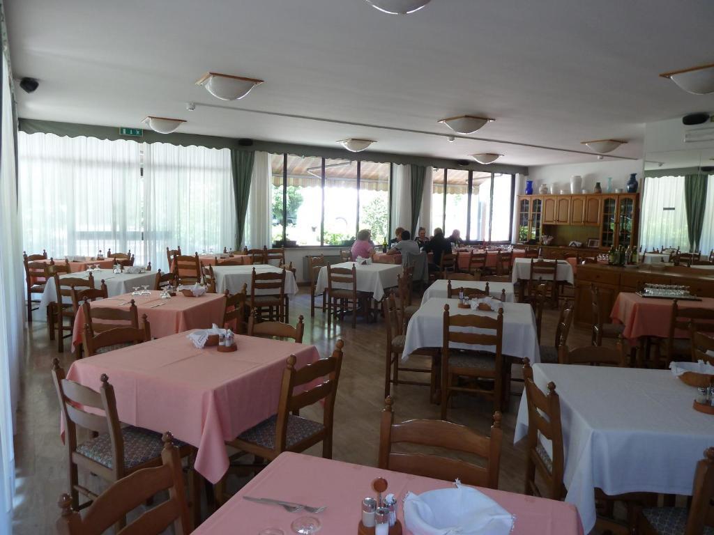Garden House - Hotel Sport Levico Terme Exterior photo